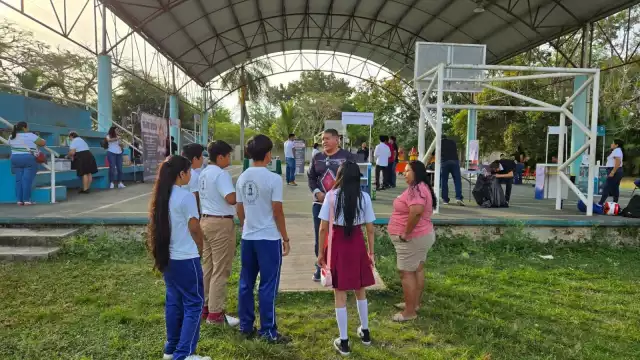 Los alumnos no tendrán clases el jueves 15, pero el viernes 16 retoman sus actividades.