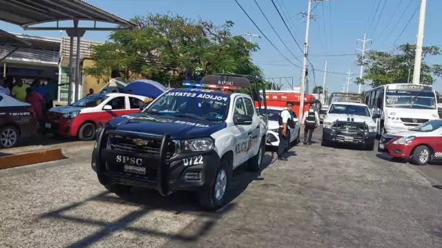 Fuerte movilización policial tras una riña entre indigentes en la colonia Francisco I. Madero.