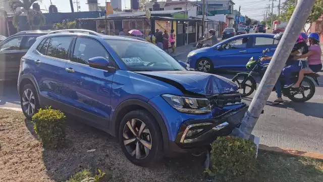 Accidente en Santa Isabel deja un menor lesionado y daños materiales