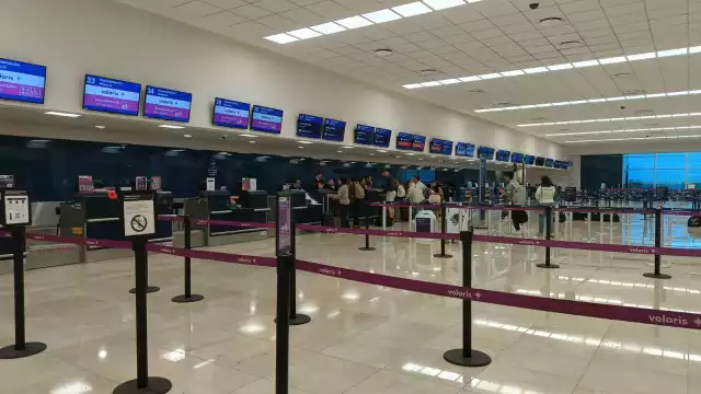 Hay regular afluencia de pasajeros en el aeropuerto de Mérida