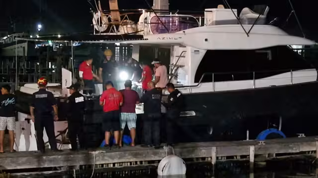 Se incendia lujoso yate en Progreso