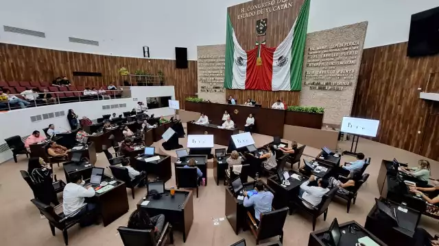 El Congreso de Yucatán se unió a pedir justicia por los normalistas de Ayotzinapa