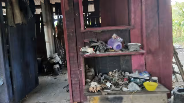 Delincuentes saquean taller mecánico de motocicletas en colonia Fátima