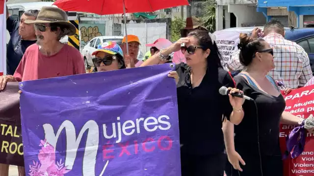 Manifestantes en Playa del Carmen