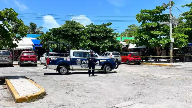 Según se informó, los heridos eran trasladados en un vehículo de sindicato de taxistas “Andrés Quintana Roo”  al hospital