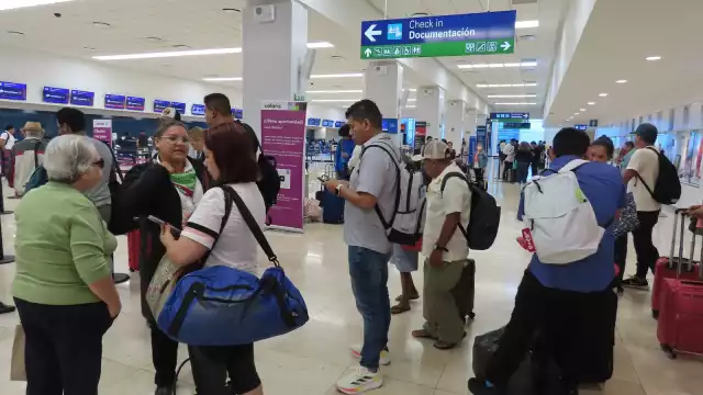 ¿Por qué varios vuelos fueron retrasados en México?