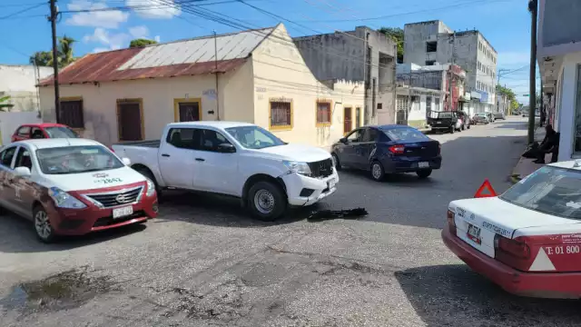 Los involucrados llamaron a sus aseguradoras para resolver el asunto