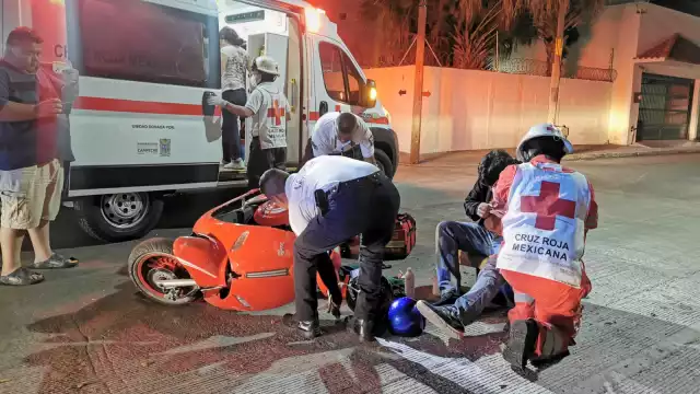 Un hombre y su hija resultaron lesionados tras un accidente de tránsito ocurrido en la colonia San Agustín del Palmar