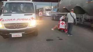 Exceso de velocidad provoca accidente de motocicleta en Escárcega; una mujer lesionada