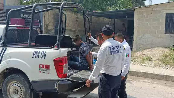 Un hombre fue detenido por la SPSC tras robar un celular a una mujer en el parque infantil de la colonia Salsipuedes Un hombre fue detenido por la SPSC tras robar un celular a una mujer en el parque infantil de la colonia Salsipuedes