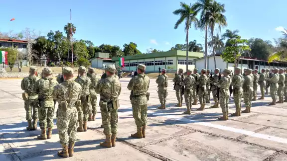 Se rindieron honores al lábaro patrio y se reconoció la valentía Se rindieron honores al lábaro patrio y se reconoció la valentía
