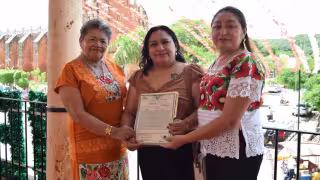Con documentos de doble nacionalidad, tekaxeños alistan viaje a Estados Unidos para reunirse con sus familiares