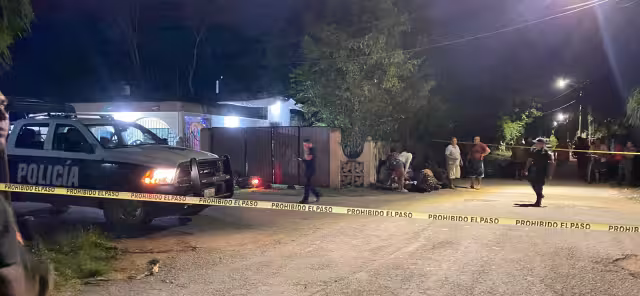 Las dos jóvenes fueron llevadas a un hospital