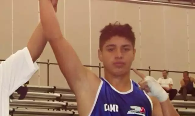 Vecinos de Sabancuy lamentan el asesinato de un exboxeador en la colonia Banco de Piedra.