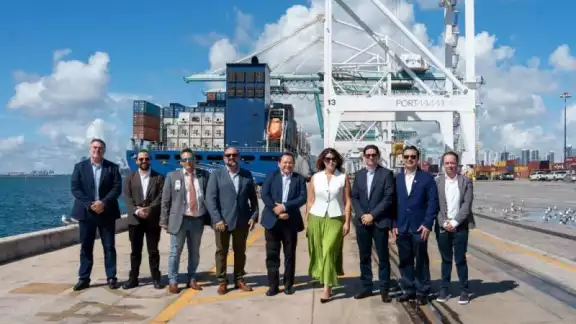 Gobernador de Yucatán visita el Puerto de Miami para impulsar modernización del Puerto de Progreso Gobernador de Yucatán visita el Puerto de Miami para impulsar modernización del Puerto de Progreso
