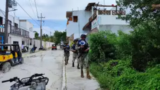 SEMAR cooperó en la evacuación de más de 2 mil habitantes de Holbox por el huracán “Milton”