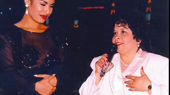 Yolanda Saldívar, asesina de Selena Quintanilla, intentará conseguir libertad condicional en 2025. Yolanda Saldívar, asesina de Selena Quintanilla, intentará conseguir libertad condicional en 2025.