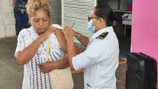 Grupos antivacunas ponen en riesgo a población vulnerable