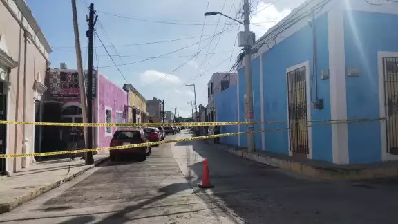la calle se mantuvo cerrada durante la mañana de este miércoles
