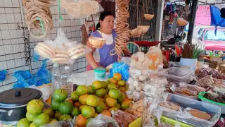 El precio depende de la comida que se elabore para los difuntos; lo más caro es la carne y el pollo.