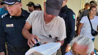 Manifestantes de la zona limítrofe llegan a un acuerdo con la CFE