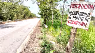 Temen tragedia por hundimiento en carretera usada por camiones cañeros