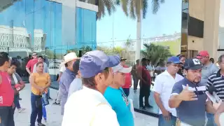 Demandan la construcción de la carretera y el camino de sacacosechas