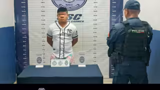 El detenido se identificó como Alberto "N" y es originario de Campeche.