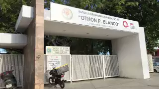 En algunas escuelas, desde el regreso del periodo vacacional por Semana nunca suspendieron clases