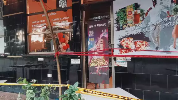 Los lesionados fueron trasladados por paramédicos hacia un hospital
