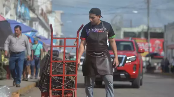 Reducir las horas de trabajo implica desafíos que es necesario analizar desde varias trincheras Reducir las horas de trabajo implica desafíos que es necesario analizar desde varias trincheras