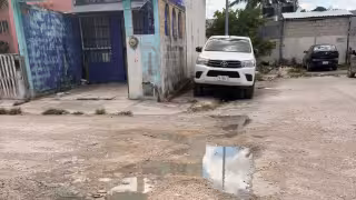 Aguas negras rebasan drenaje desde hace 10 años en Villas del Mar 3    en Cancún