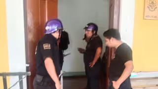 Acusan a policías de Mocochá de detener y golpear a un hombre de 59 años tras dormirse en un paradero