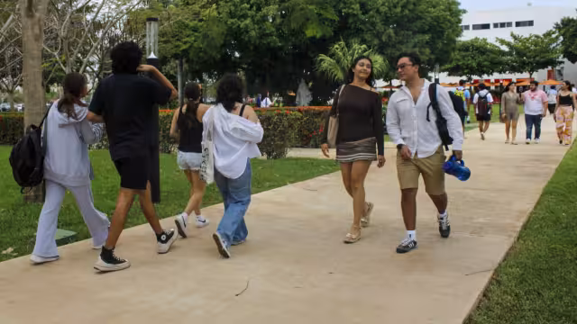 Estudiantes no asistirán a clases este viernes 1 de noviembre