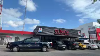 Por ahora el personal médico atiende al hombre debido a sus heridas