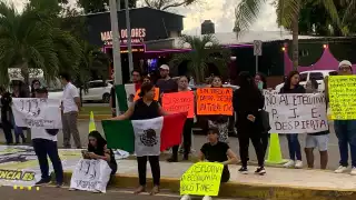 Trabajadores del PJF protestan en informe del Tribunal Superior de Justicia en Quintana Roo