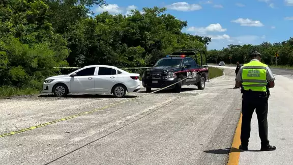 Los detenidos habrían secuestrado al ruletero cuando llegaba a su casa, en la Sm 59, lo torturaron, privaron de la vida y arrojaron su cuerpo en la vía a Mérida