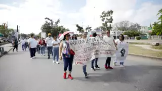 Los docentes acordaron cancelar clases mañana, para asistir a una megamarcha en Chetumal