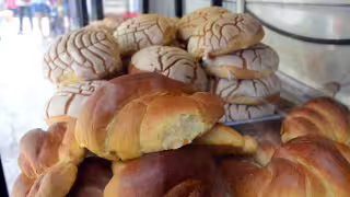 Los panaderos trabajan el doble que otros meses por la demanda.