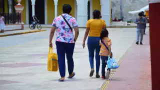 Cada Comuna debe atender los problemas de la mujer y darles voz