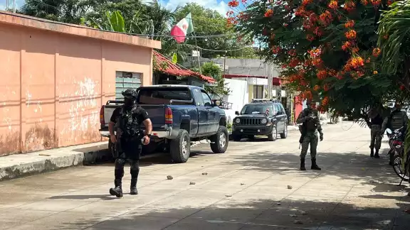 Hombre es lesionado con arma de fuego al llegar a su domicilio en Cancún Hombre es lesionado con arma de fuego al llegar a su domicilio en Cancún
