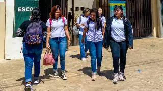 Estudiantes de la Prepa 1 recibirán su tarjeta Bienestar 