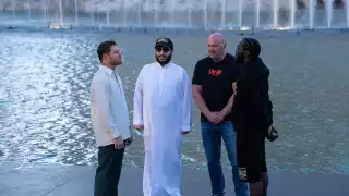 El canelo inovando cada pelea