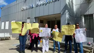 Docentes exigen servicio de calidad  al ISSSTE de Cancún para maestra diagnosticada con lupus