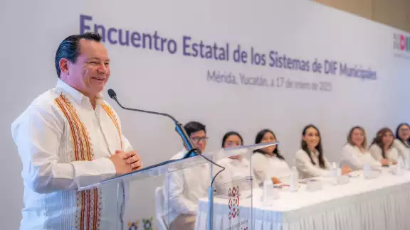Joaquín Díaz Mena destacó que el DIF Yucatán es el lado humano del Gobierno