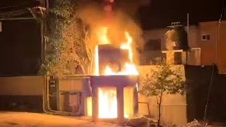 Explota transformador en Chiquilá por apagones; vecinos exigen a CFE mejorar servicio
