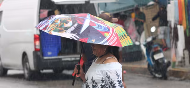 Las lluvias continuarán todo el fin de semana en la Península de Yucatán