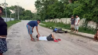 Motociclista imprudente sufre fractura en accidente del Día del Padre en Calkiní