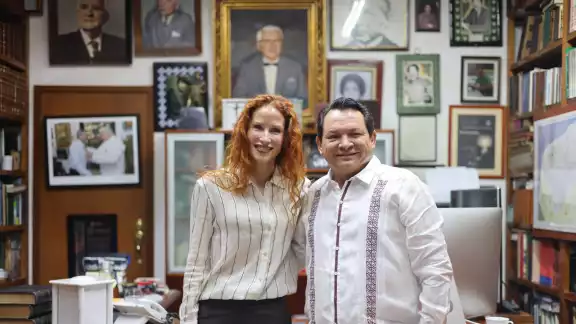 El Gobernador Electo de Yucatán visitó las instalaciones de Por Esto!