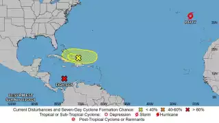 La zona de baja presión se encuentra al norte de las Antillas Menores